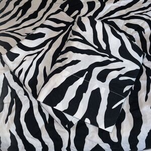 Pottery Barn Teen Black and White Duvet Full Zeba Duvet PBTEEN 2 Shams